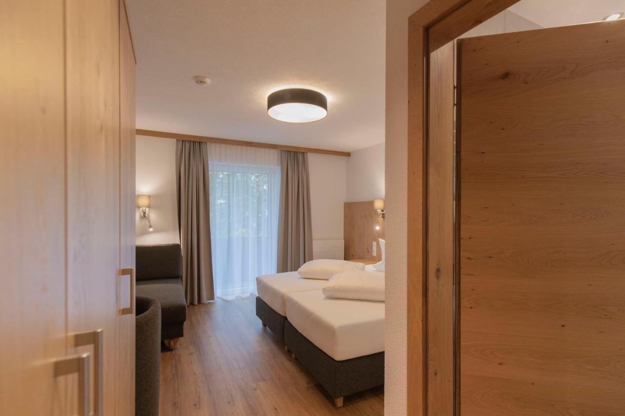Berghotel Rasis Galtür エクステリア 写真