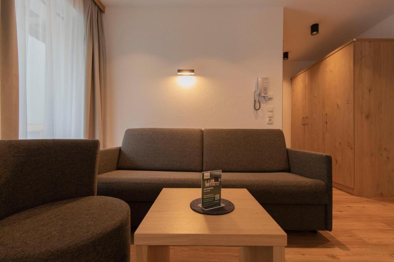 Berghotel Rasis Galtür エクステリア 写真