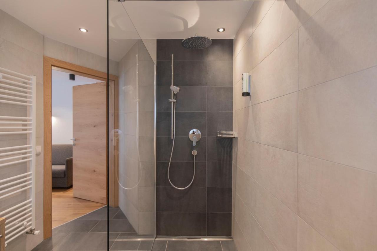 Berghotel Rasis Galtür エクステリア 写真