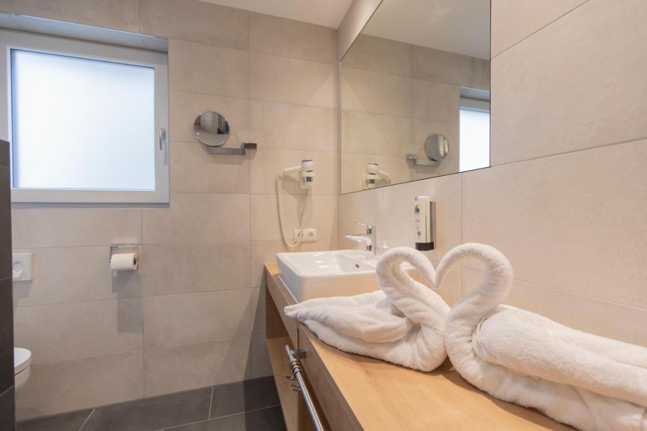 Berghotel Rasis Galtür エクステリア 写真