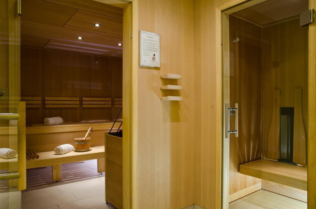 Berghotel Rasis Galtür エクステリア 写真